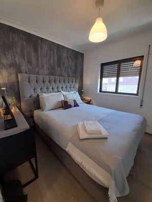 2 soverom, strykejern/-brett, wi-fi og sengetøy