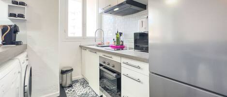 ثلاجة، ميكروويف، فرن، غسالة أطباق