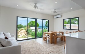 Interior - Steps to Beach, Pool, Free Beach Club Access, Ocean/Sunset Views & Spacious! (Lower Carlton)