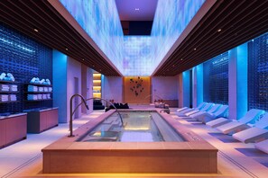 Couples treatment rooms, sauna, hot tub, steam room, body treatments