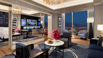 Fleur de Lis Monogram Suite | Living area