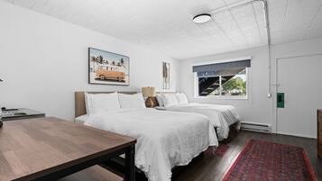Cuna de viaje, wifi y ropa de cama