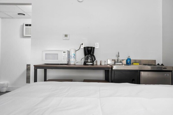 Vauvan matkasänky, Wi-Fi, vuodevaatteet