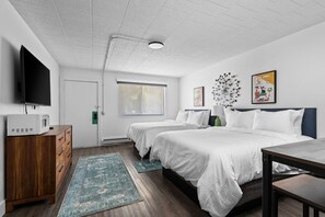Cuna de viaje, wifi y ropa de cama