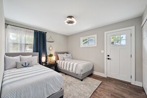 3 Schlafzimmer, hochwertige Bettwaren, Bügeleisen/Bügelbrett, WLAN