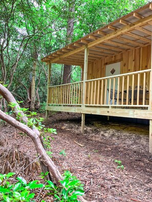 Terrace/patio - •New• Tiny Home Getaway (Sapphire)