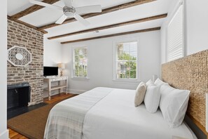 4 chambres, fer et planche à repasser, Wi-Fi, draps fournis