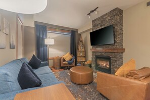 Télévision, cheminée