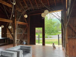 Terrace/patio - 7200 sf Villa & Barn on 4 Acre Manchester Estate (Manchester)