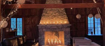 7200 sf Villa & Barn on 4 Acre Manchester Estate