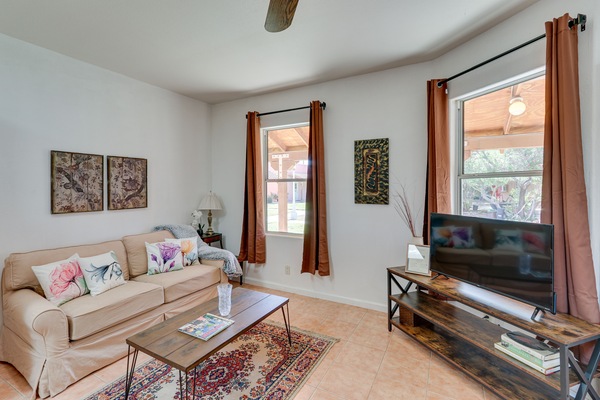 Eloy Vacation Rental | 1BR | 1BA | Step-Free Access | 620 Sq Ft