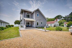 Exterior - Gloucester Point Vacation Rental on York River! (Gloucester Point)