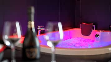 Luxury-Suite | 1 Schlafzimmer, kostenloses WLAN, Bettwäsche