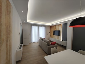 Living area - 15 minutes from Gallipoli and Lecce, modern apartment with private courtyard (Collemeto)
