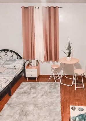 Basic Studio, 1 Double Bed | Living area - Malunggay Apartments (Mariveles)