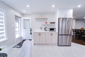 Interior - Luxury waterfront cottage in Peterborough (Peterborough)