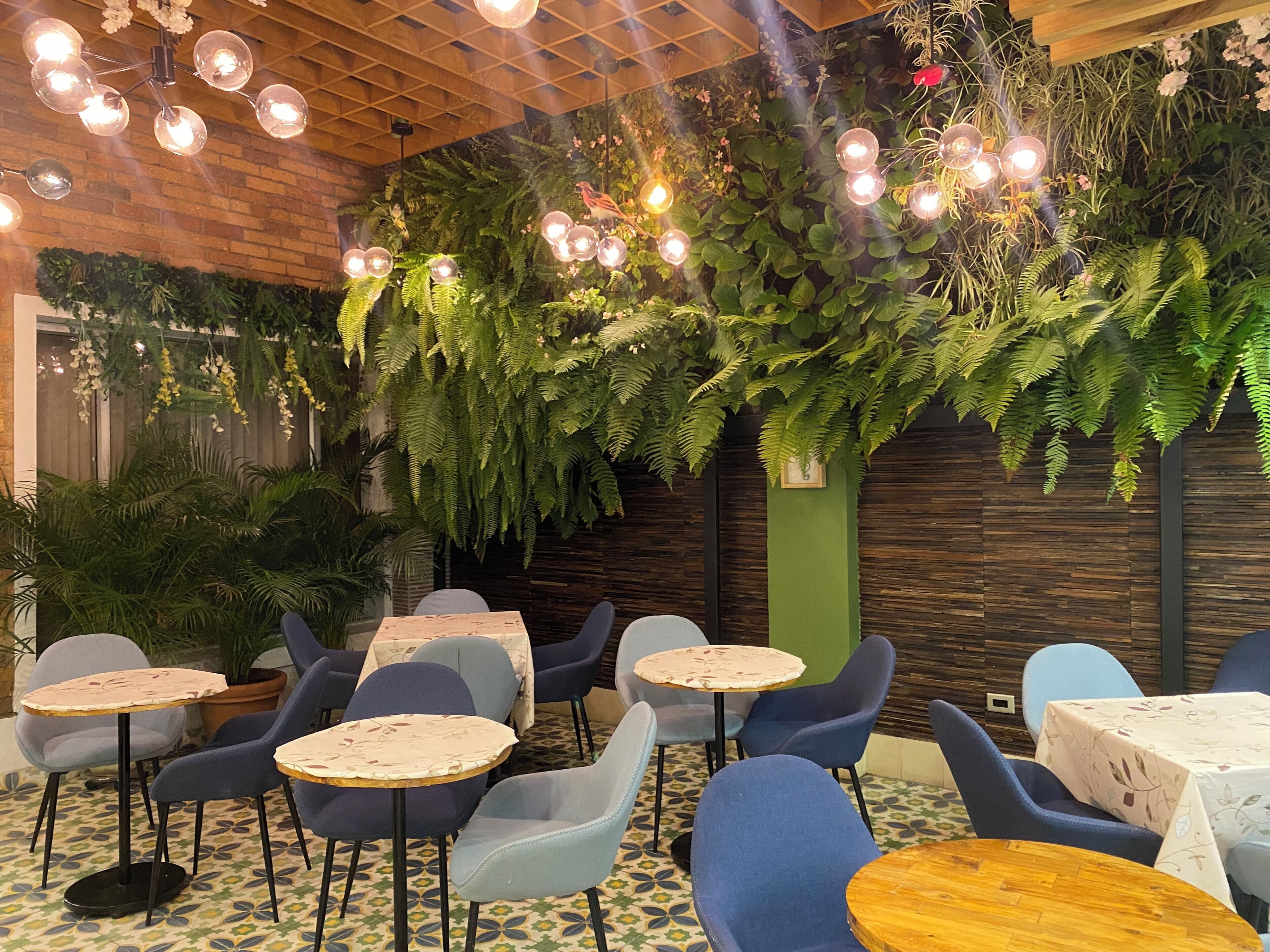 Ontbijtbuffet in het weekend (COP 30000 per persoon)