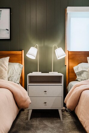 3 Schlafzimmer, Schreibtisch, Bügeleisen/Bügelbrett, kostenloses WLAN