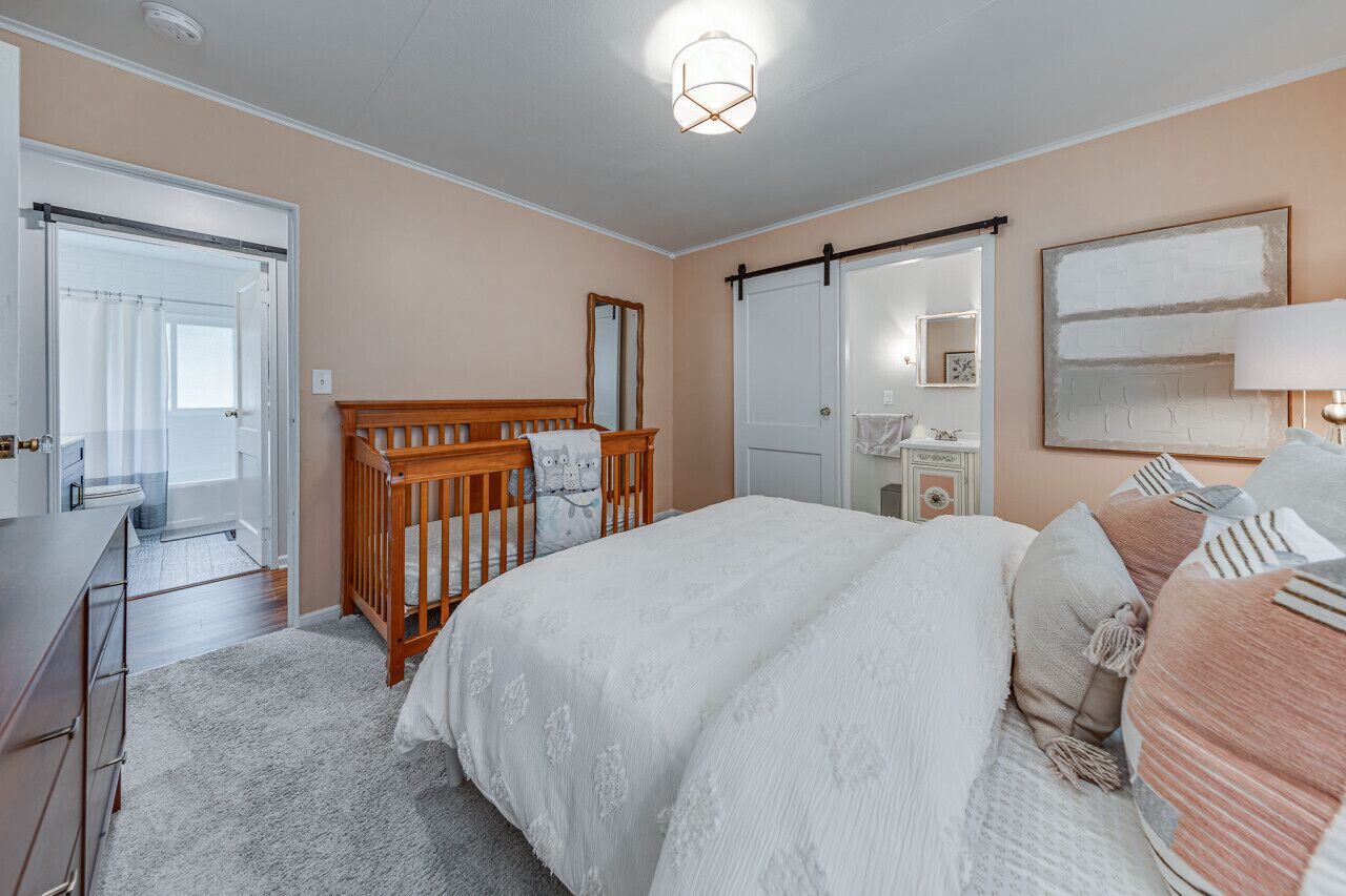 3 bedrooms, desk, iron/ironing board, free WiFi