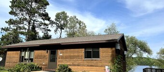 Cozy Cabin on Range Line Lake