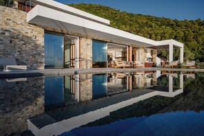 Outdoor pool - Aurora Villa, (Marathias)