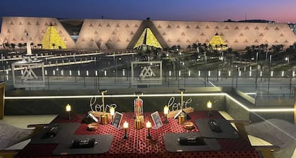 Royal Great Pyramid INN