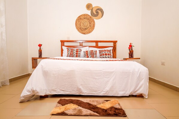 3 slaapkamers, een strijkplank/strijkijzer, wifi, beddengoed