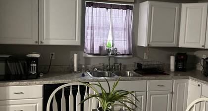 Country retreat great place for meditation and restoration. 30 minutes from