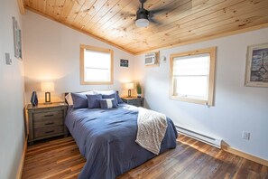 2 dormitorios, tabla de planchar con plancha, wifi y ropa de cama
