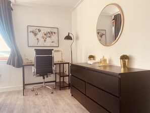 Interior - Spacious 2 Bedroom City pad in Old Street London (London)