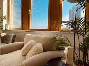 TV - Spacious 2 Bedroom City pad in Old Street London (London)