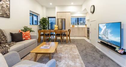 3 Bedroom 2 Bathroom Hagley Parkside Perch