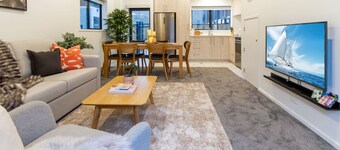 3 Bedroom 2 Bathroom Hagley Parkside Perch