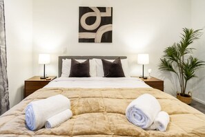 3 bedrooms, desk, iron/ironing board, travel cot