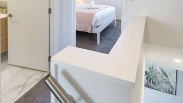 2 makuuhuonetta, silitysrauta/-lauta, ilmainen Wi-Fi, vuodevaatteet