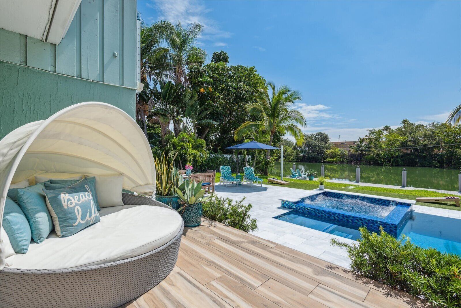 Outdoor pool, a heated pool