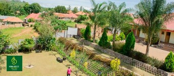 Hoima Breeze