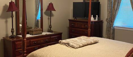 3 chambres, fer et planche à repasser, lit parapluie, Wi-Fi gratuit