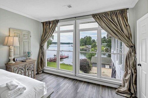 Murray Shores Getaway w/ Kayaks + Sea-Doo for Rent