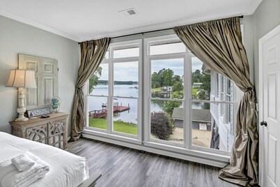 Murray Shores Getaway w/ Kayaks + Sea-Doo for Rent