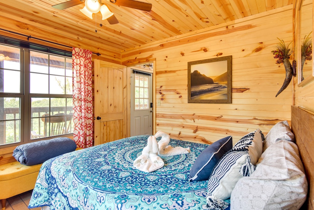 Cozy Lake Sardis Cabin w/ Stunning View! Pushmataha County Vrbo