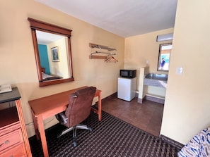Chambre Double Standard | 1 chambre, surmatelas, Wi-Fi gratuit, draps fournis