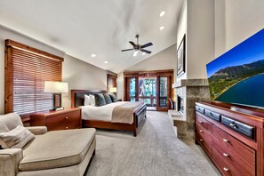 4 Schlafzimmer, Schreibtisch, Bügeleisen/Bügelbrett, kostenloses WLAN