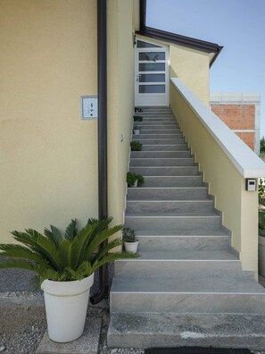 Exterior detail - Garden Boutique Apartments - one bedroom apartment with a balcony (Silver) (Vodice)