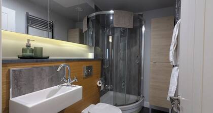 Captivating 1-bed Apartment, Merthyr Tydfil -
