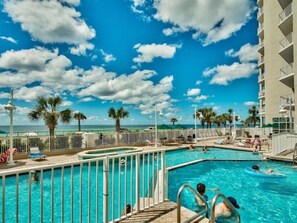 Piscina coperta, una piscina riscaldata