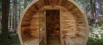 The Abode & Cedar Barrel Sauna in Robert's Creek