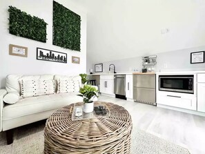 Living area - Relax on the Rooftop: Cozy 1BR Escape near Downtown w/ Patio (Houston)