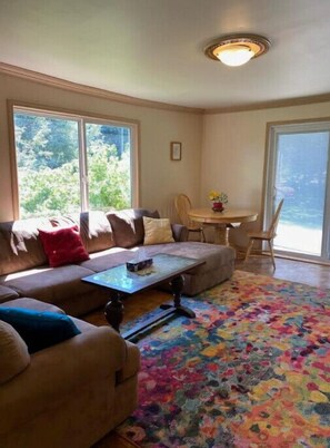 Smart TV, books, video library