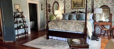 2 bedrooms, in-room safe, iron/ironing board, free WiFi